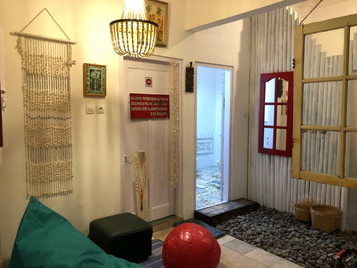 Отель Wabi Sabi Джокьякарта Экстерьер фото